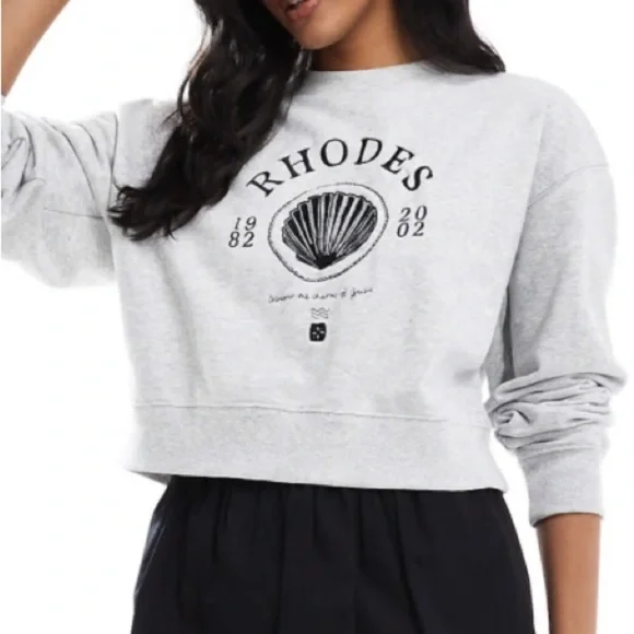 Cotton On - Women's Rhodes Graphic Boxy Crew Sweatshirt. Size Large. Grey. - Picture 1 of 16